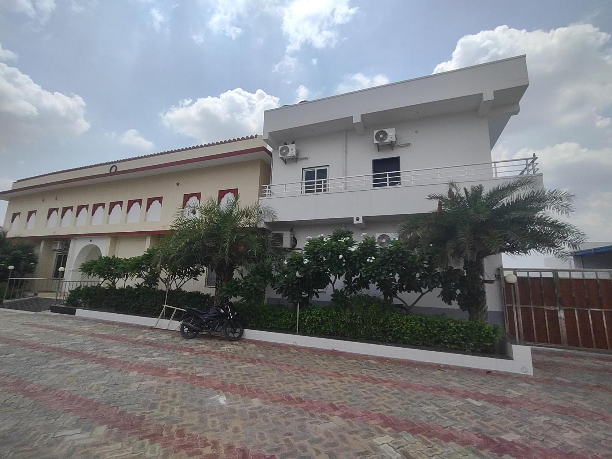 Sangam Hotel Chirawa Dış mekan fotoğraf